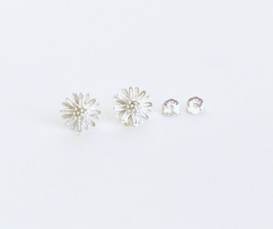 Small Sterling Silver Daisy Earrings • Dainty Flower Stud Earrings