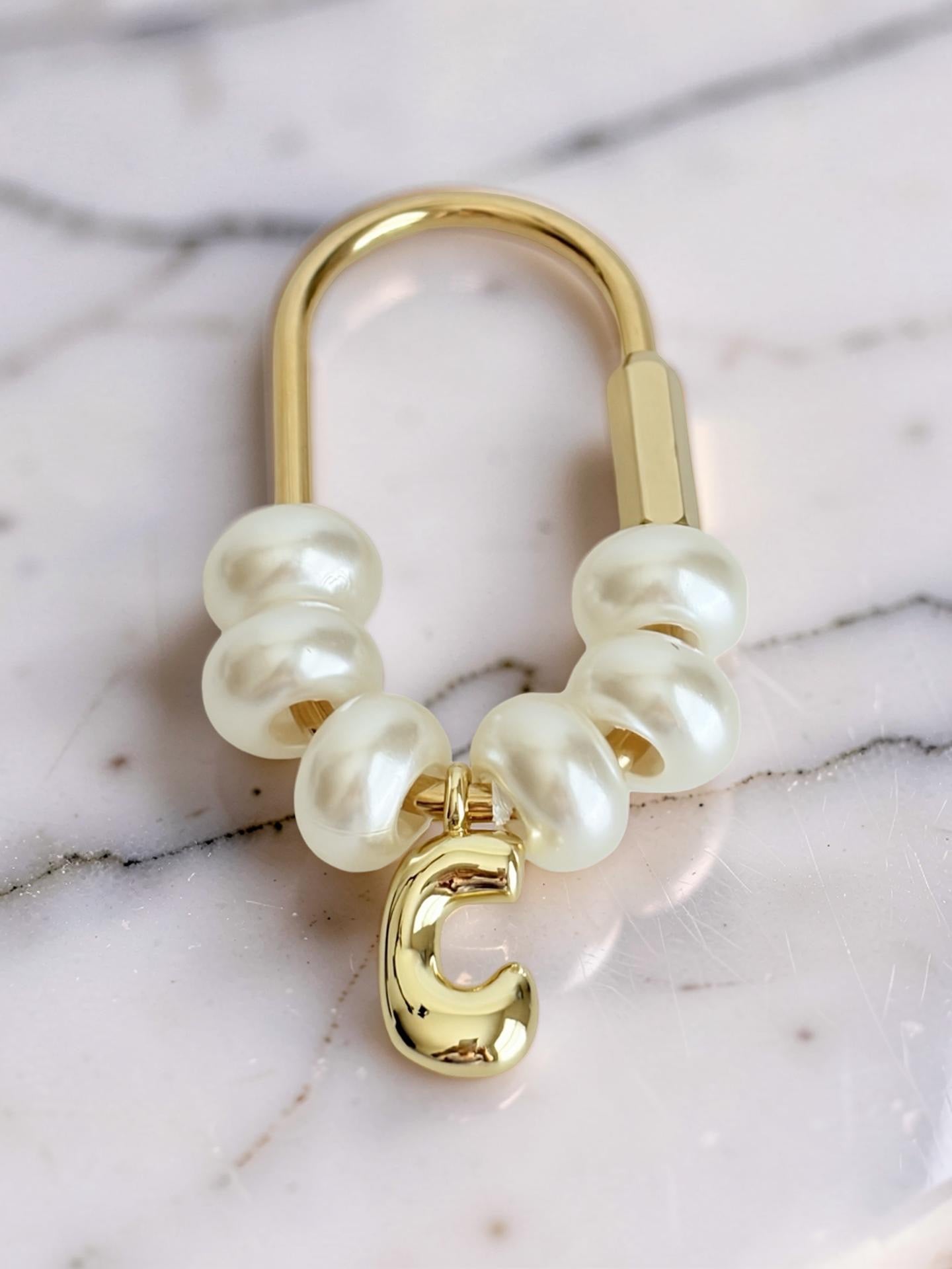 Personalized Faux Pearl Bag with Bubble Initial