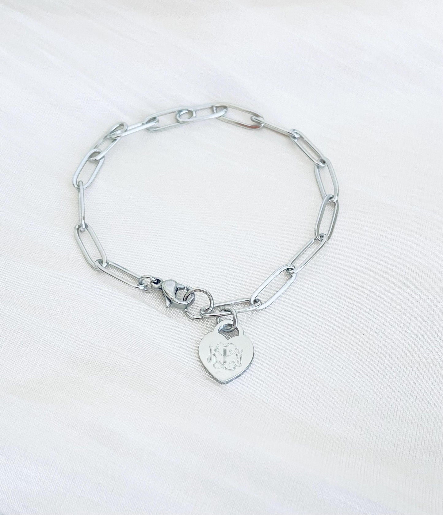 Stainless Steel Paperclip Chain Bracelet with Personalized Heart Charm • Custom Engraved Bracelet in Silver or Gold