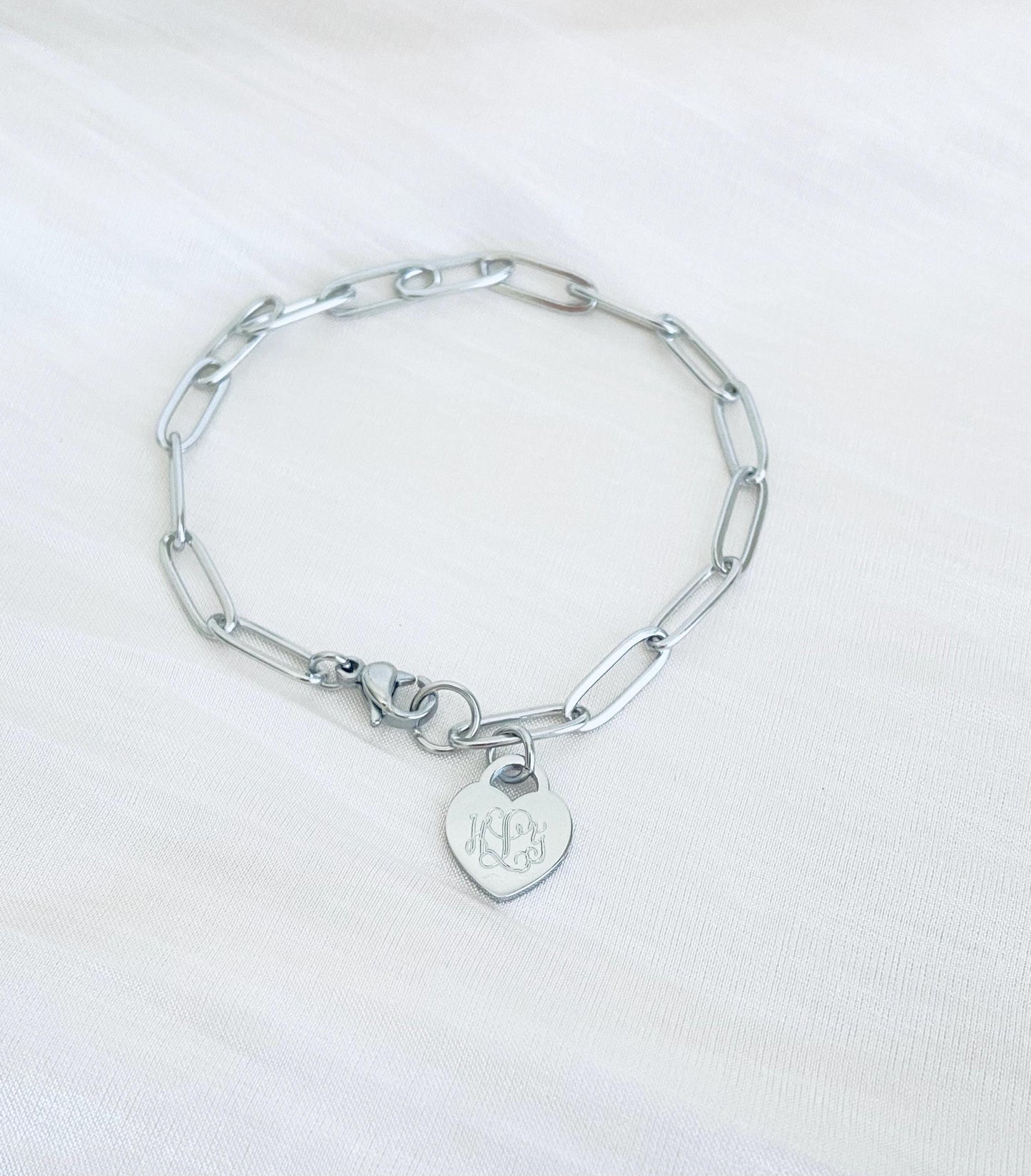 Stainless Steel Paperclip Chain Bracelet with Personalized Heart Charm • Custom Engraved Bracelet in Silver or Gold