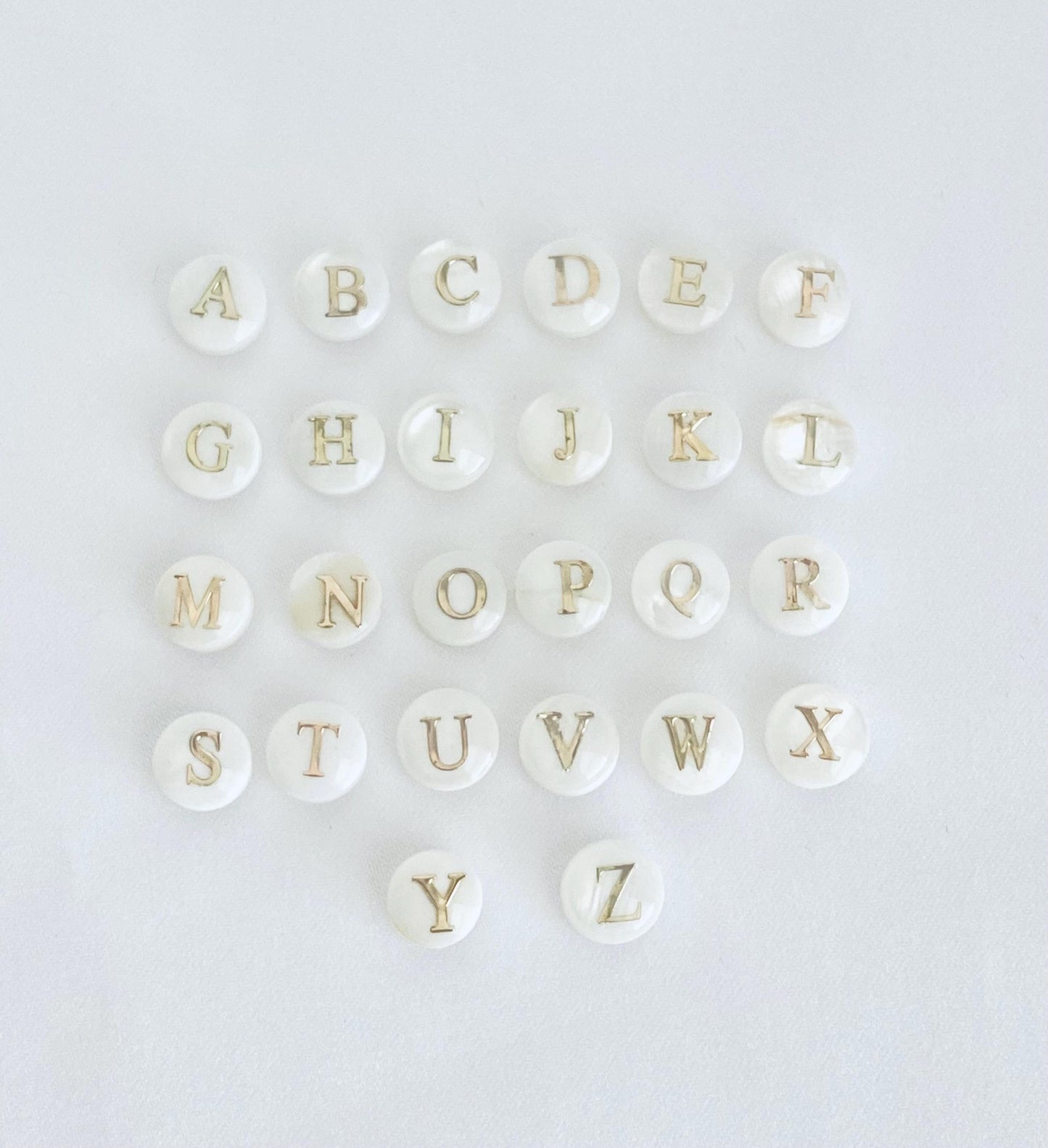 Personalized Dainty Initial Bracelet • Gold Beaded Stretch Bracelet with Shell Initial