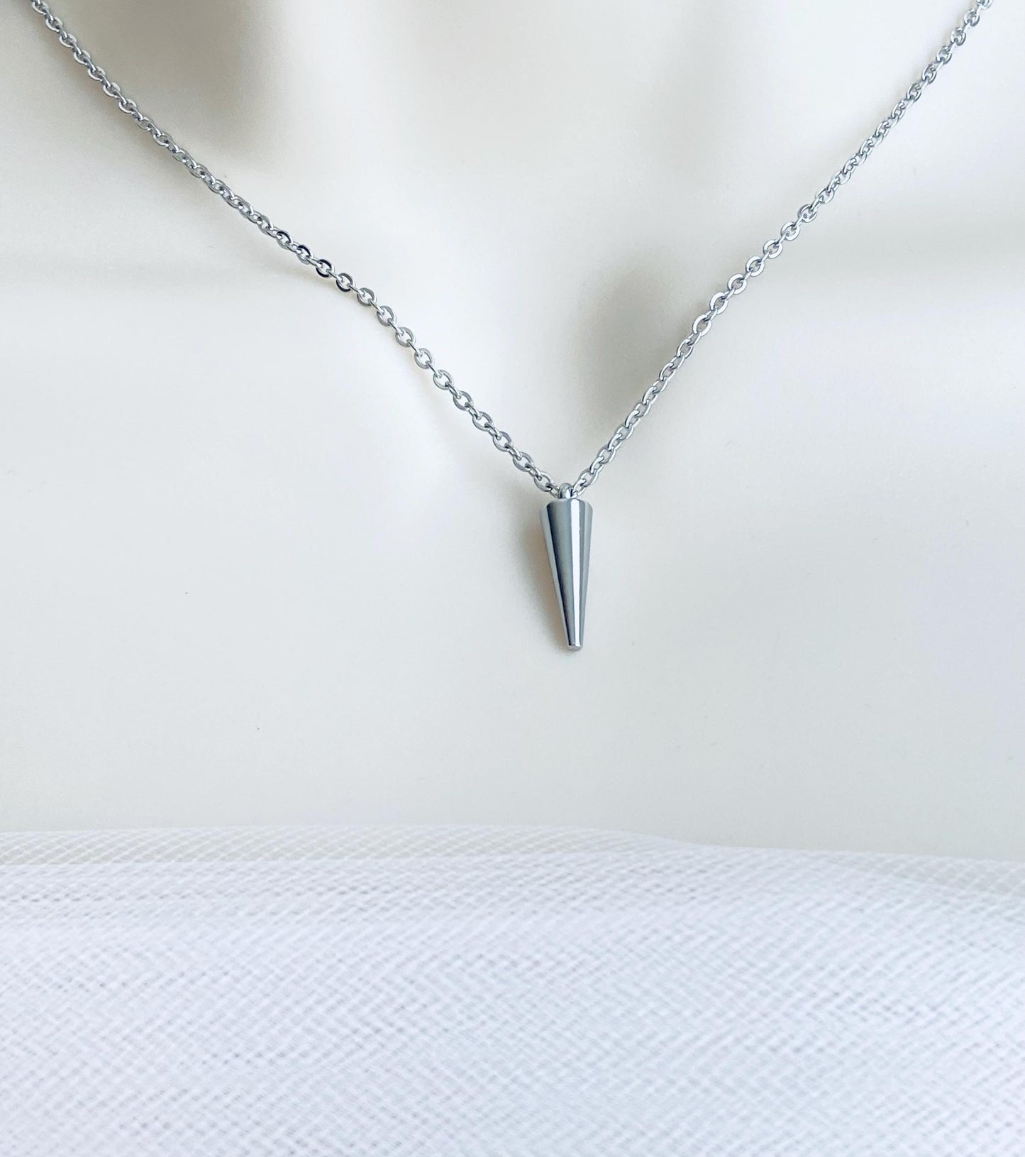 Minimalist Stainless Steel Spike Necklace. Delicate Layering Spike Pendant Necklace. Edgy Jewelry Gift for Her. Everyday Modern Jewelry.
