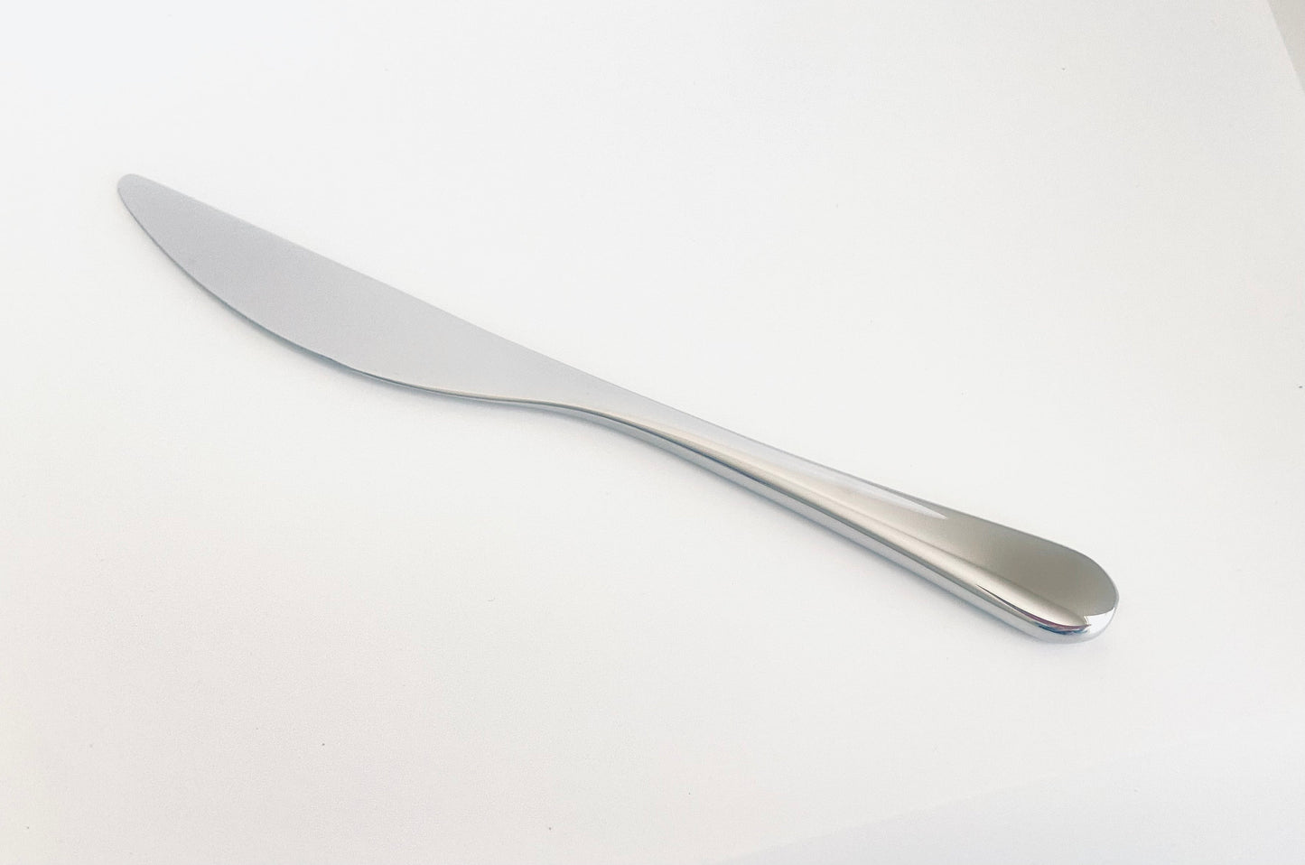 Personalized Shiny Stainless Steel Flatware Set – Custom Engraved Knife, Dinner Fork, Lunch Fork, Dinner Spoon & Dessert Spoon
