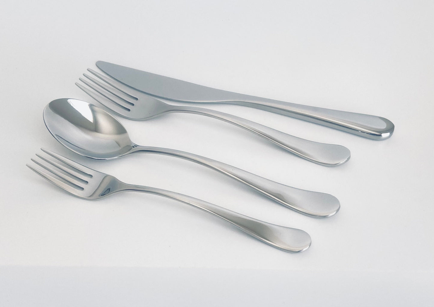 Personalized Shiny Stainless Steel Flatware Set – Custom Engraved Knife, Dinner Fork, Lunch Fork, Dinner Spoon & Dessert Spoon
