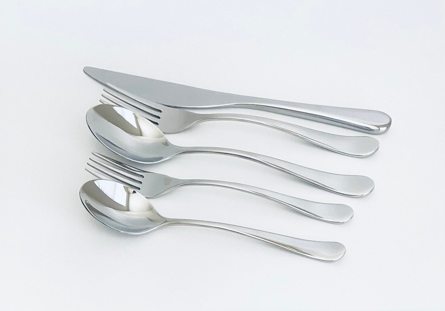 Personalized Shiny Stainless Steel Flatware Set – Custom Engraved Knife, Dinner Fork, Lunch Fork, Dinner Spoon & Dessert Spoon