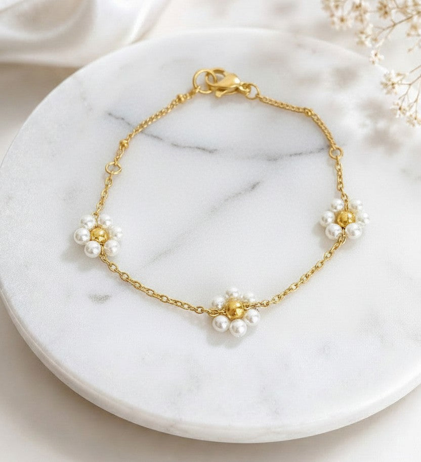18K Gold Over Stainless Steel Glass Daisy Flower Bracelet