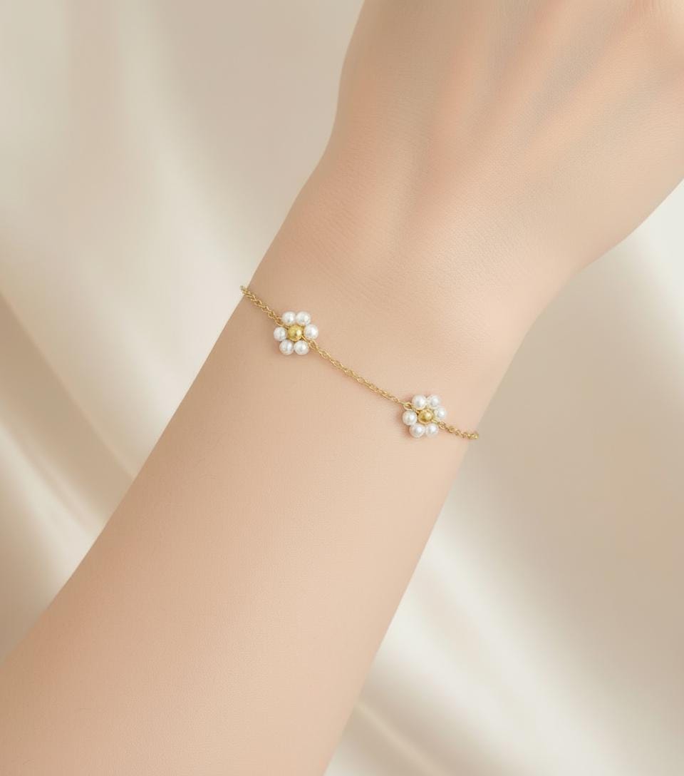 18K Gold Over Stainless Steel Glass Daisy Flower Bracelet