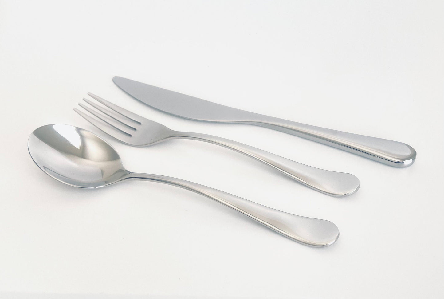 Personalized Shiny Stainless Steel Flatware Set – Custom Engraved Knife, Dinner Fork, Lunch Fork, Dinner Spoon & Dessert Spoon
