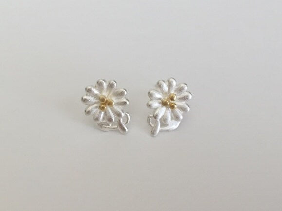 Sterling Silver Flower Stud Earrings • 925 Dainty Floral Studs