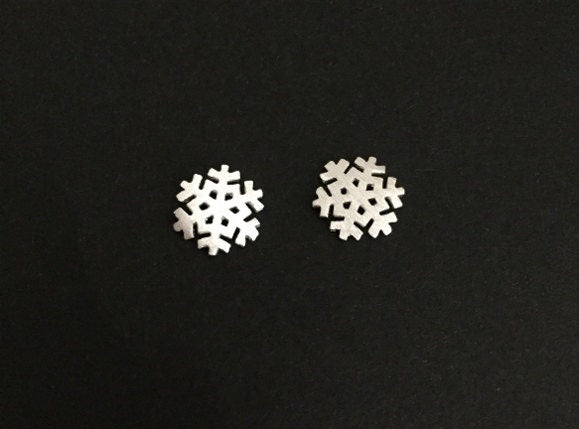 Sterling Silver Snowflake Stud Earrings • 925 Winter Snowflake Studs