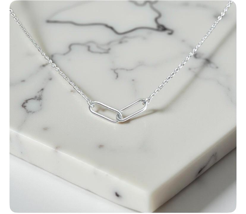 Minimalist Interlocking Paperclip Link Necklace • Stainless Steel or Gold Interlocking Link Necklace