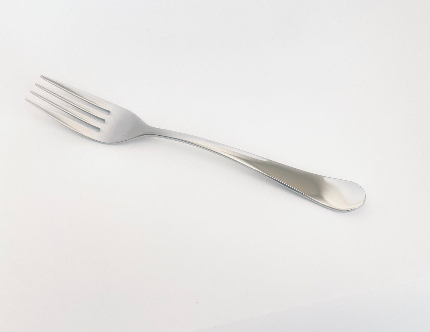 Personalized Shiny Stainless Steel Flatware Set – Custom Engraved Knife, Dinner Fork, Lunch Fork, Dinner Spoon & Dessert Spoon