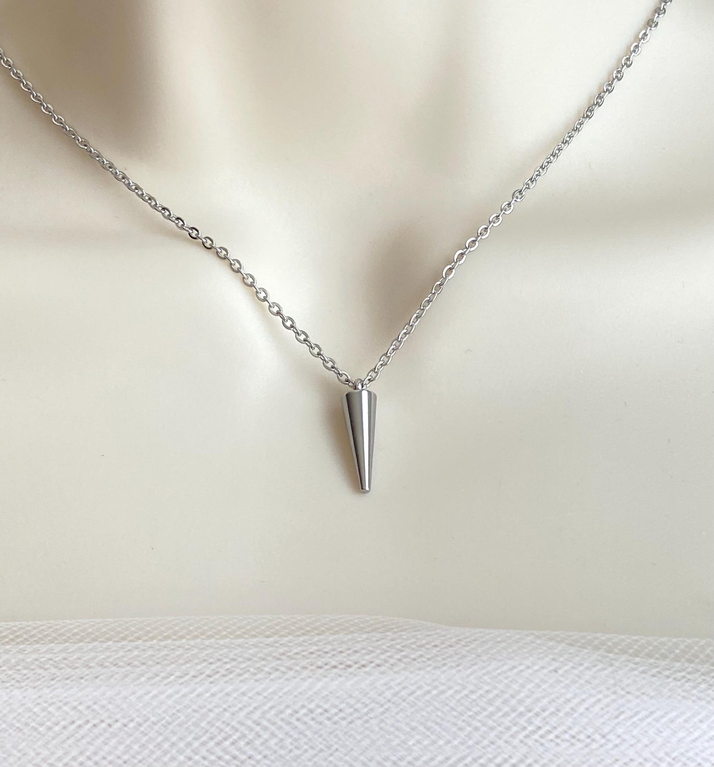 Minimalist Stainless Steel Spike Necklace. Delicate Layering Spike Pendant Necklace. Edgy Jewelry Gift for Her. Everyday Modern Jewelry.