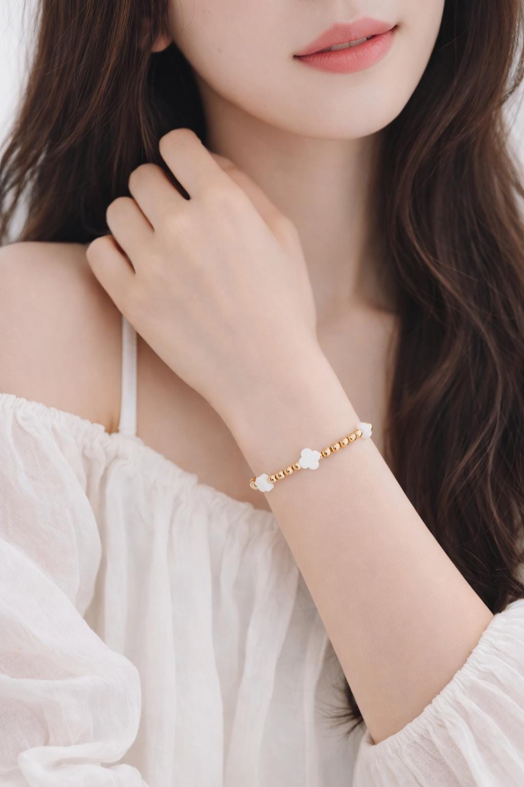 Stainless Steel Beaded Stretch Bracelet with Shell Clover Beads • Lucky Charm Jewelry for Women