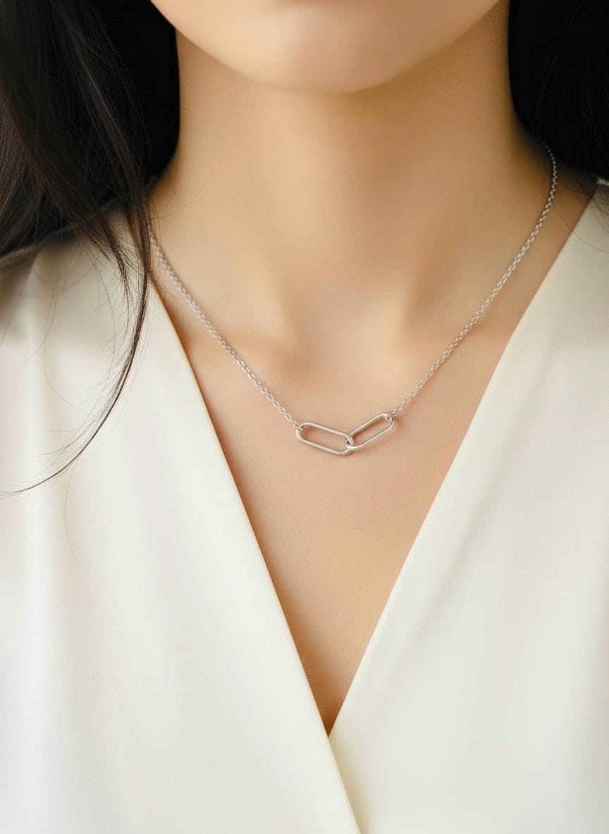 Minimalist Interlocking Paperclip Link Necklace • Stainless Steel or Gold Interlocking Link Necklace