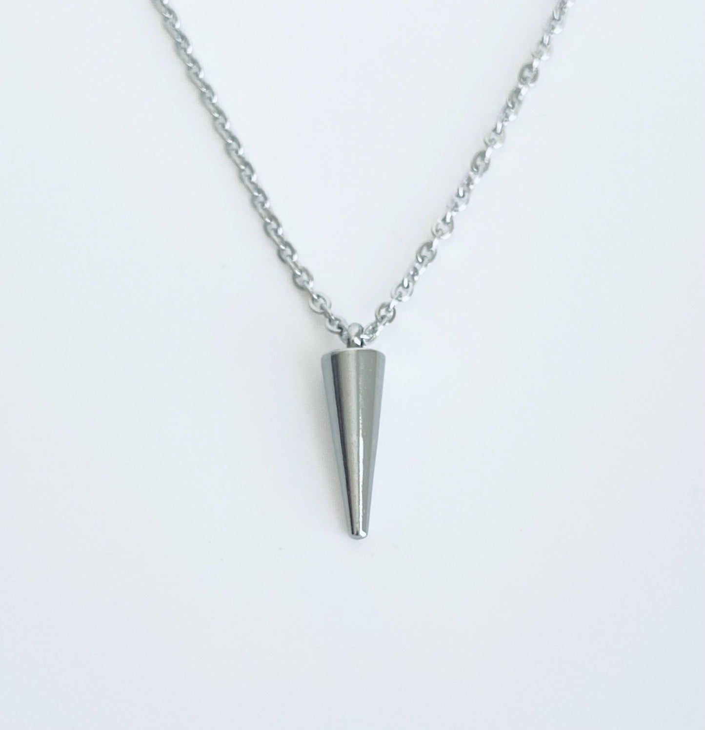 Minimalist Stainless Steel Spike Necklace. Delicate Layering Spike Pendant Necklace. Edgy Jewelry Gift for Her. Everyday Modern Jewelry.